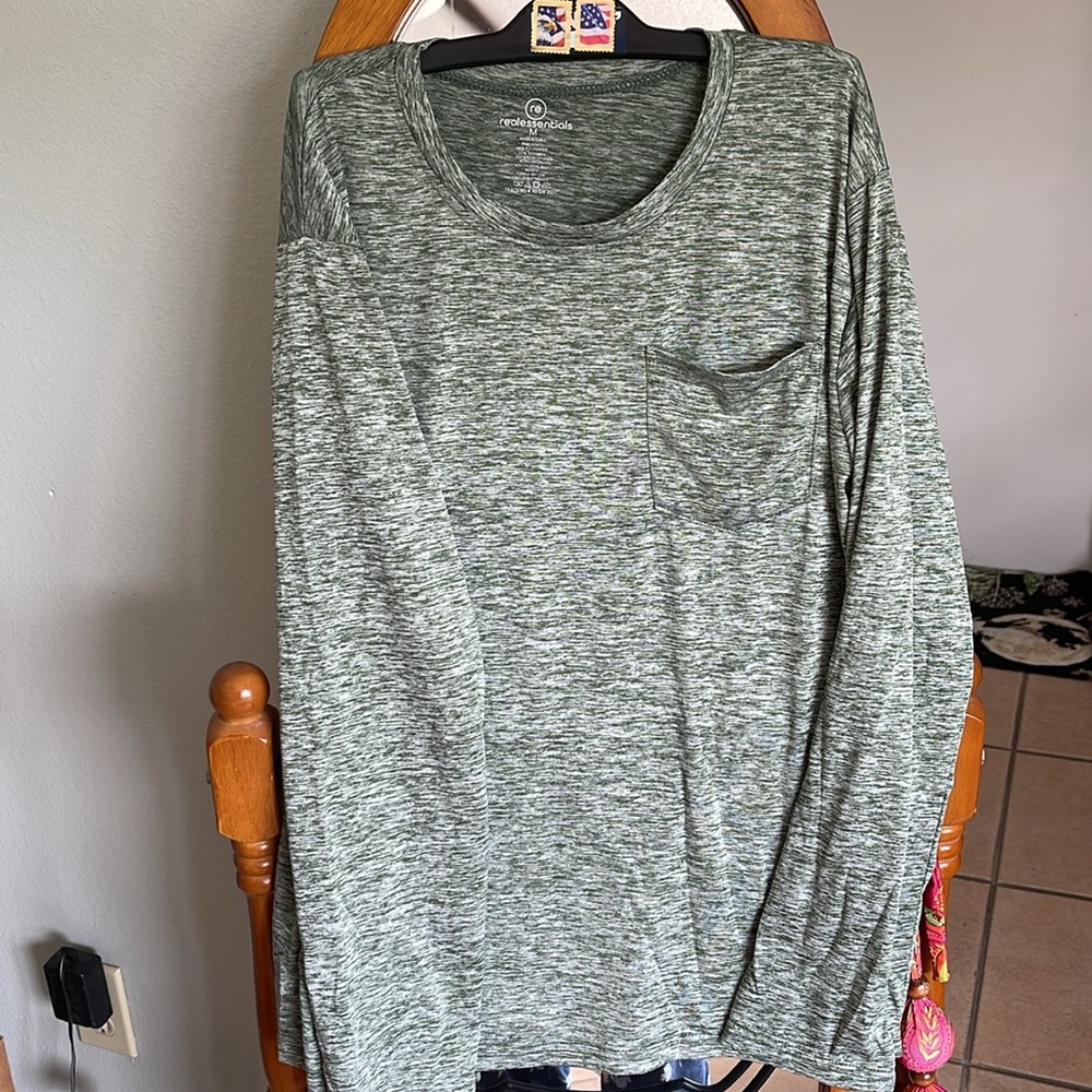 Man tops - Picture 2 of 5